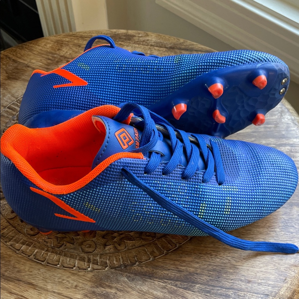 Dream Pairs Kids Blue and Orange Soccer Cleats